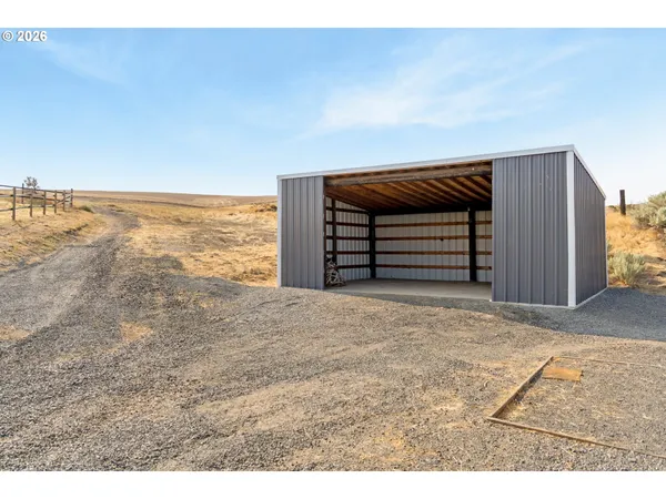 $735,000 | 73000 Gordon Rdg Road, Wasco, OR 97065