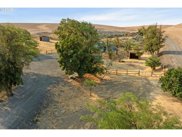 $735,000 | 73000 Gordon Rdg Road, Wasco, OR 97065