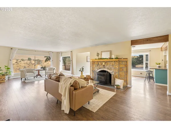 $735,000 | 73000 Gordon Rdg Road, Wasco, OR 97065