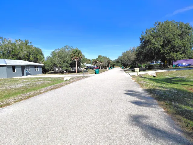 $1,400 | 3784 Northwest 28th Avenue, Okeechobee, FL 34972