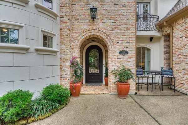 $1,299,900 | 106 Fairwater Drive, Montgomery, TX 77356