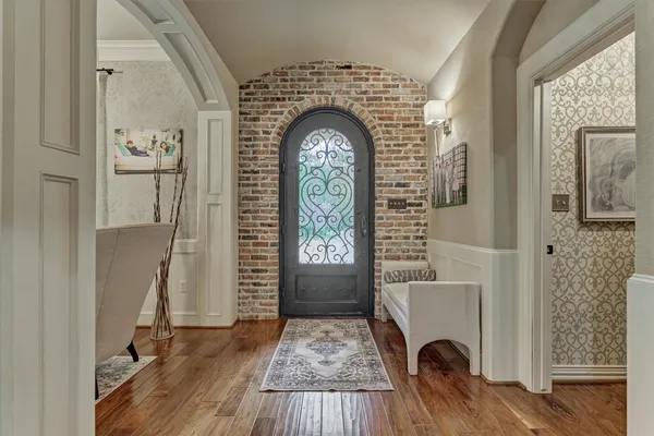 $1,299,900 | 106 Fairwater Drive, Montgomery, TX 77356