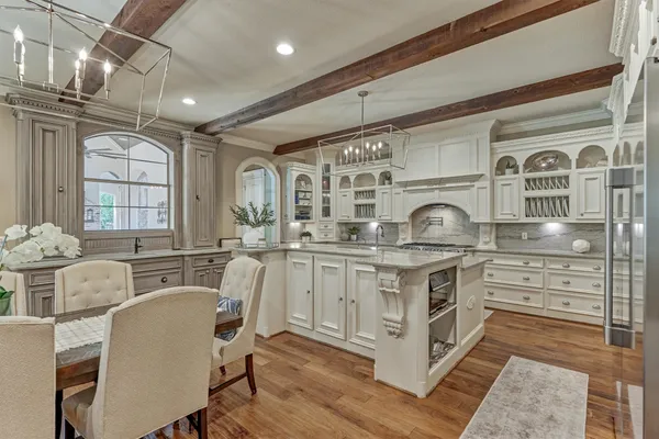 $1,299,900 | 106 Fairwater Drive, Montgomery, TX 77356