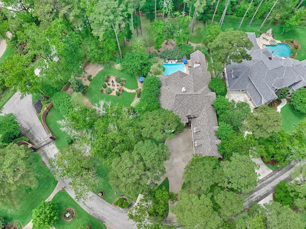 $1,299,900 | 106 Fairwater Drive, Montgomery, TX 77356