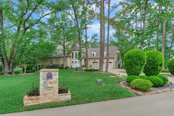 $1,299,900 | 106 Fairwater Drive, Montgomery, TX 77356
