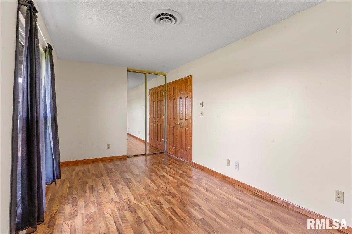 14201 3100N Road Virden, IL 62690 - Photo 25 of 55