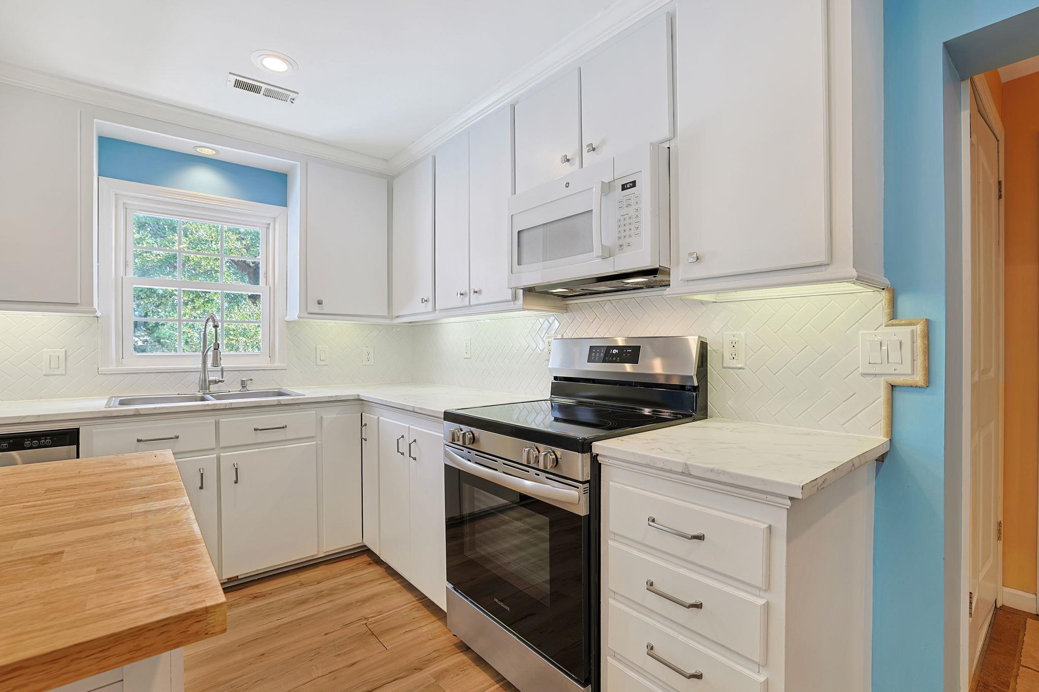 640 Belair Avenue Murrells Inlet, SC 29576 - Photo 12 of 50