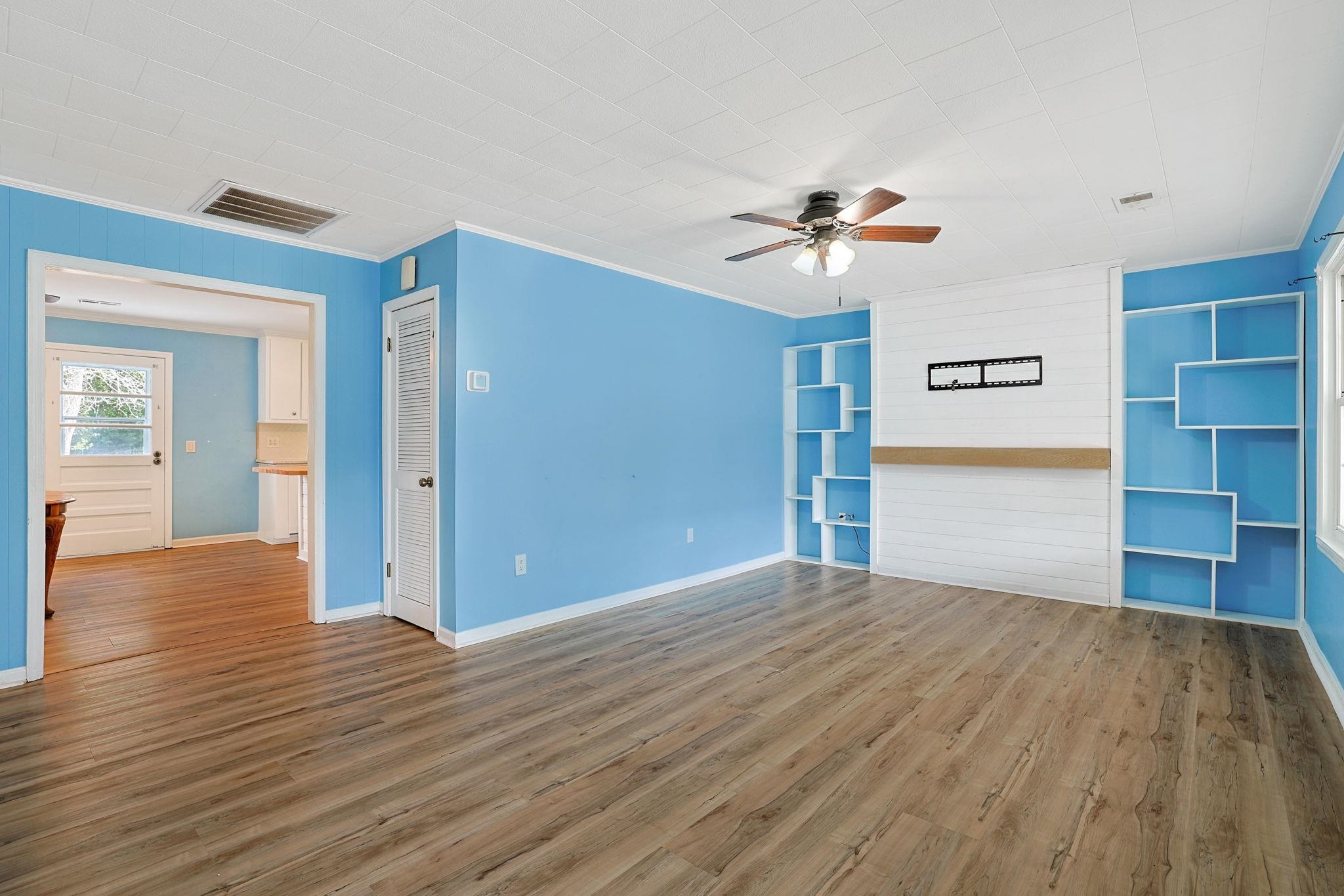 640 Belair Avenue Murrells Inlet, SC 29576 - Photo 3 of 50