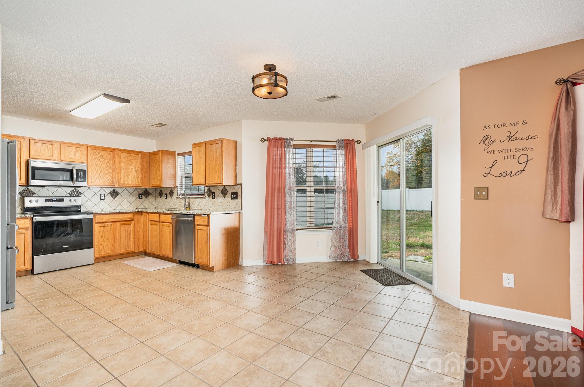 14121 Rouda Lane Charlotte, NC 28269 - Photo 5 of 24