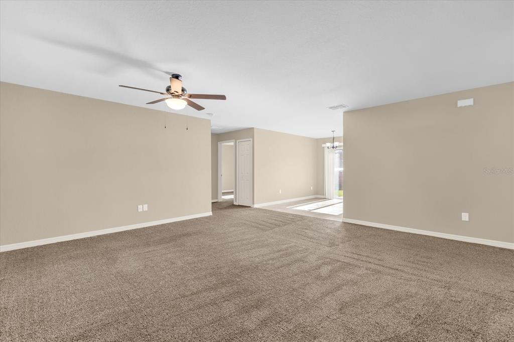 5 Locust Loop Circle Ocala, FL 34472 - Photo 6 of 30 Gallery Image 6
