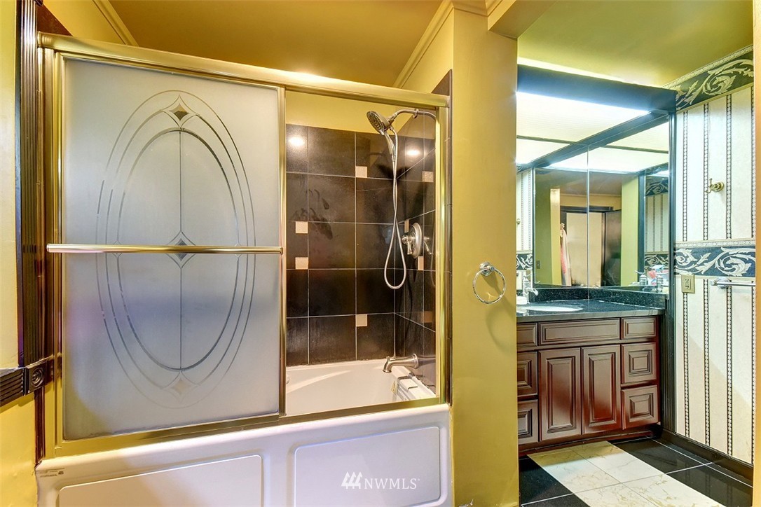 7414 181st Place Southwest Edmonds, WA 98026 - Photo 11 of 20 Gallery Image 11