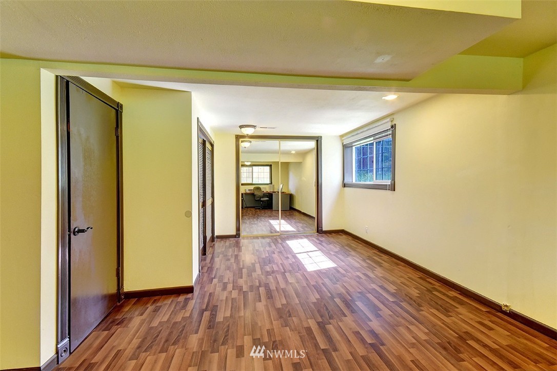 7414 181st Place Southwest Edmonds, WA 98026 - Photo 14 of 20 Gallery Image 14