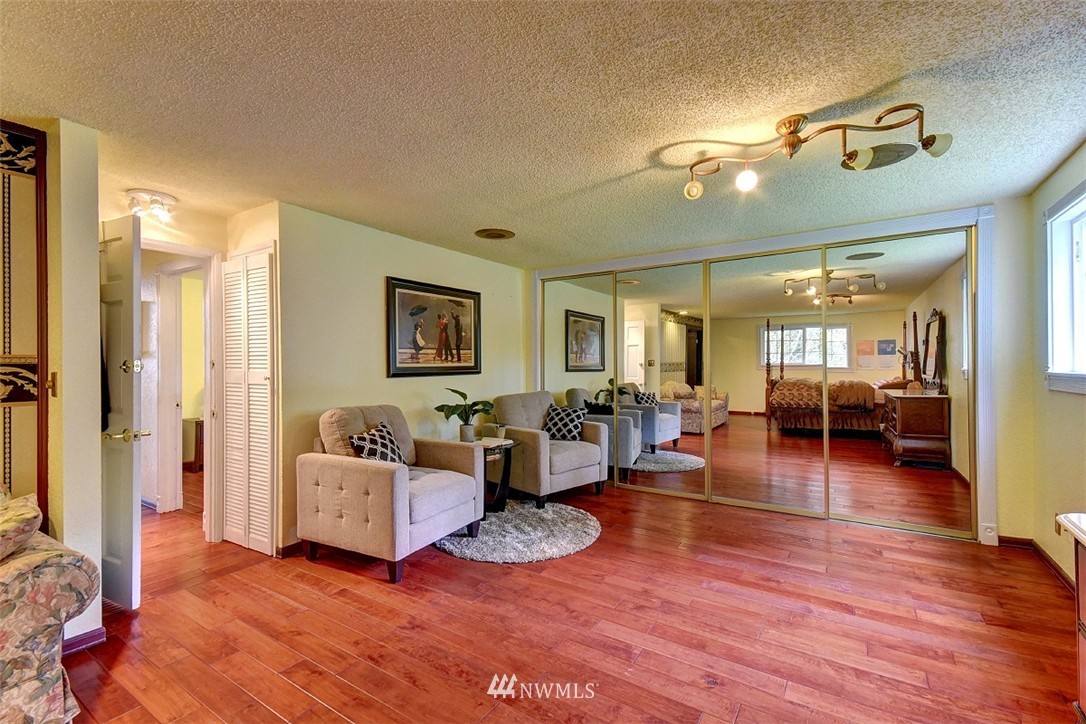 7414 181st Place Southwest Edmonds, WA 98026 - Photo 9 of 20 Gallery Image 9