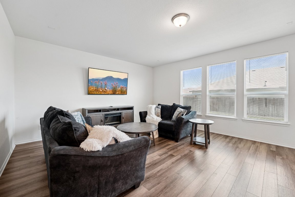 113 Uncle Billy Way Jarrell, TX 76537 - Photo 7 of 23