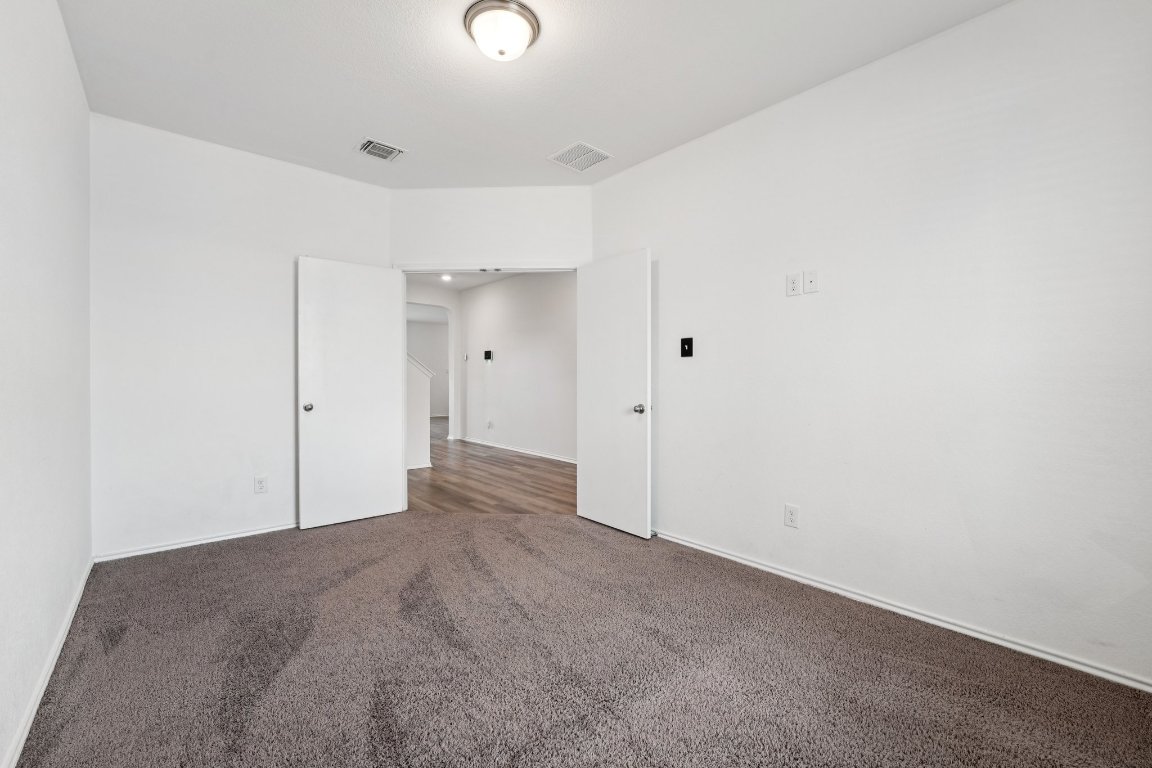 113 Uncle Billy Way Jarrell, TX 76537 - Photo 10 of 23