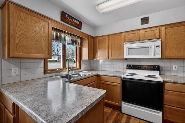 $295,900 | 2507 16th Street, Monroe, WI 53566