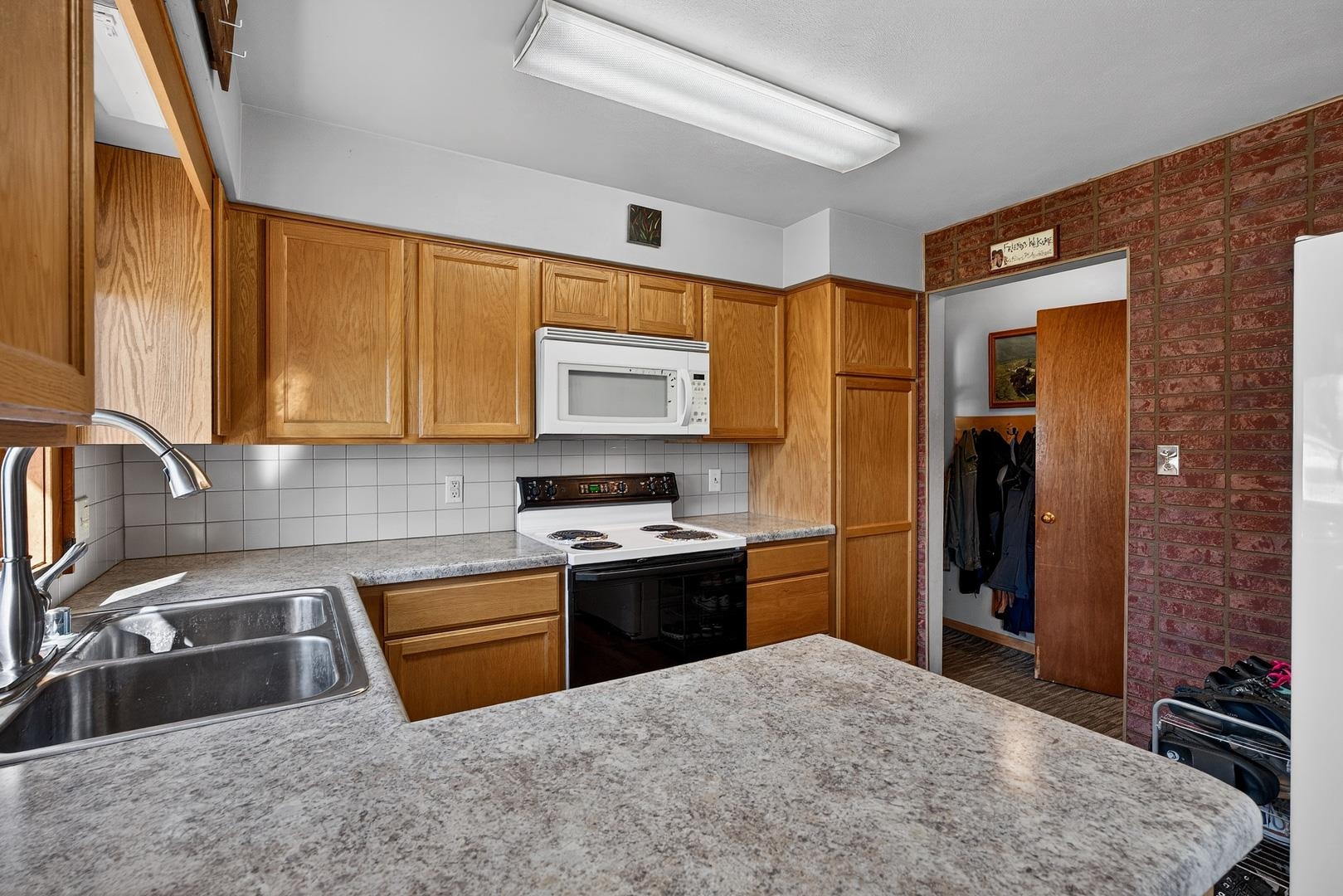 2507 16th Street Monroe, WI 53566 - Photo 19 of 45