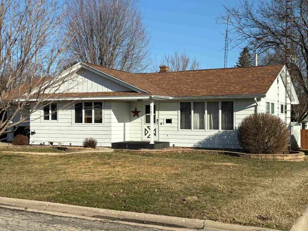 $295,900 | 2507 16th Street, Monroe, WI 53566