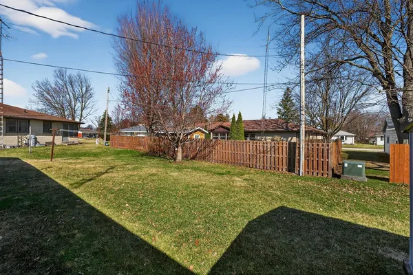 $295,900 | 2507 16th Street, Monroe, WI 53566