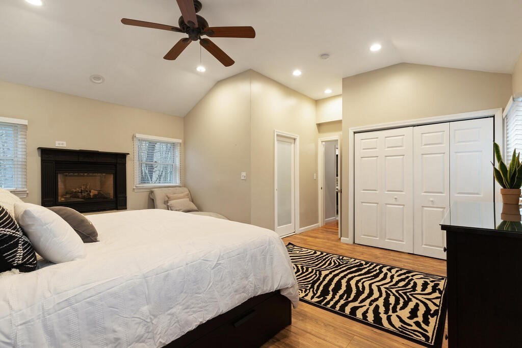 860 Main Street Lynnfield, MA 01940 - Photo 21 of 34