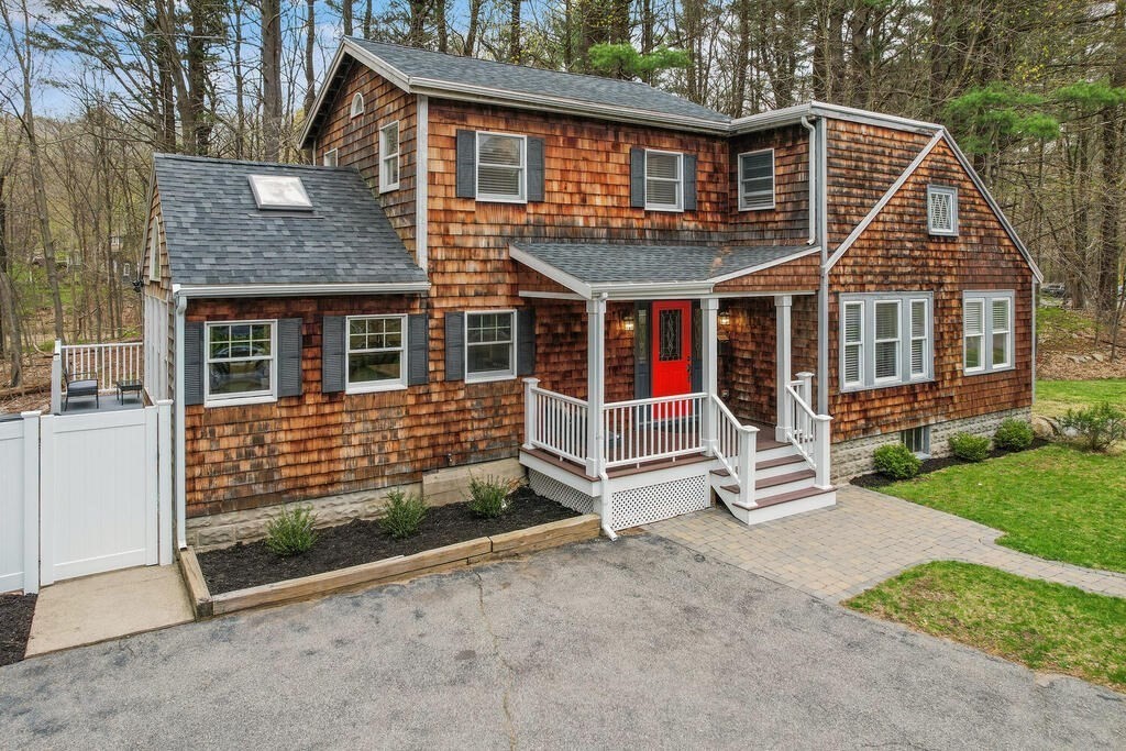 860 Main Street Lynnfield, MA 01940 - Photo 23 of 34