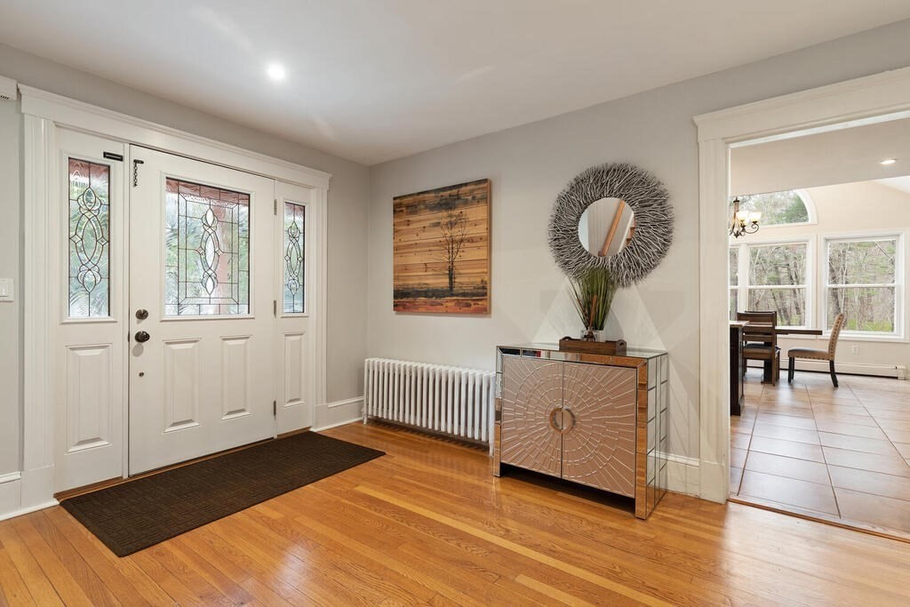 860 Main Street Lynnfield, MA 01940 - Photo 3 of 34