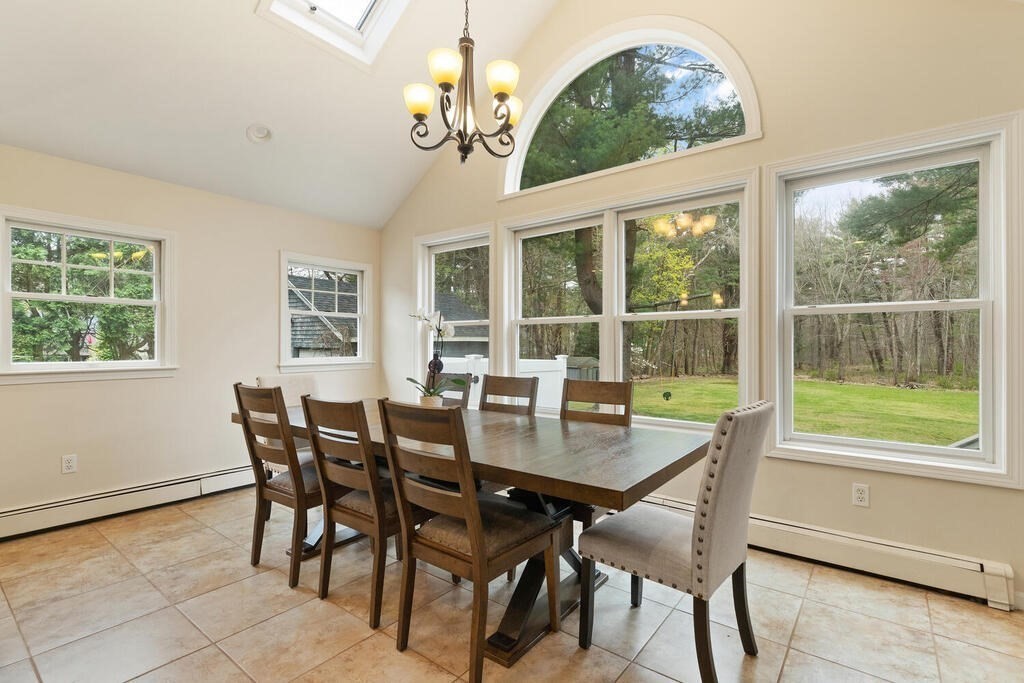860 Main Street Lynnfield, MA 01940 - Photo 8 of 34
