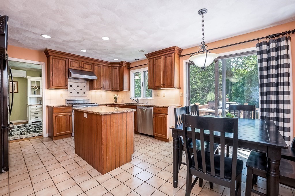 8 Margaret Road Dedham, MA 02026 - Photo 11 of 42 Gallery Image 11