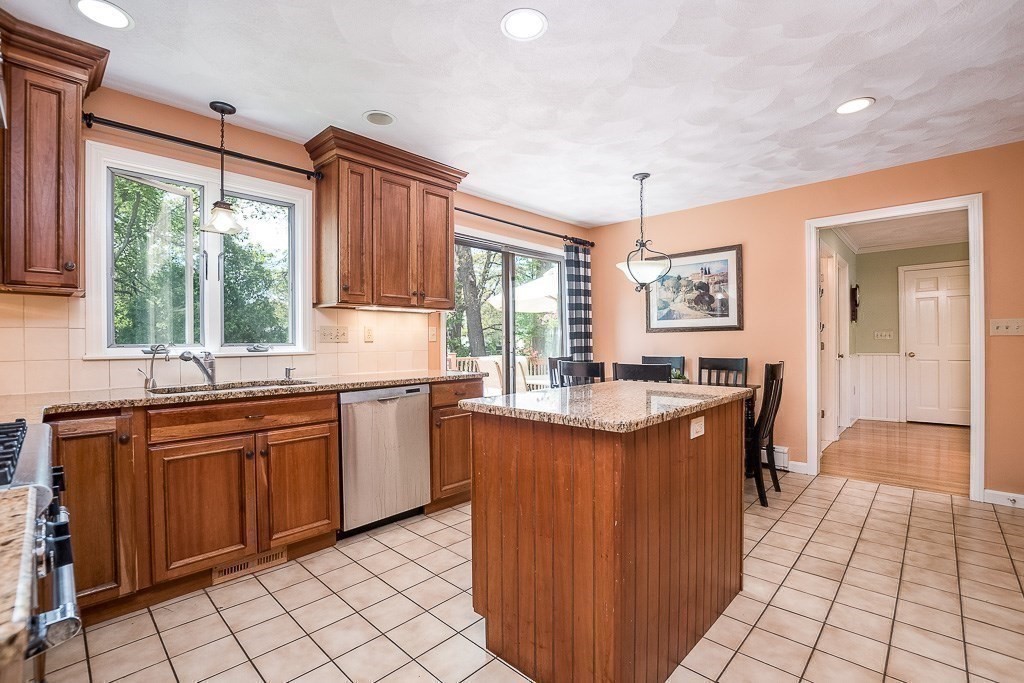 8 Margaret Road Dedham, MA 02026 - Photo 14 of 42 Gallery Image 14
