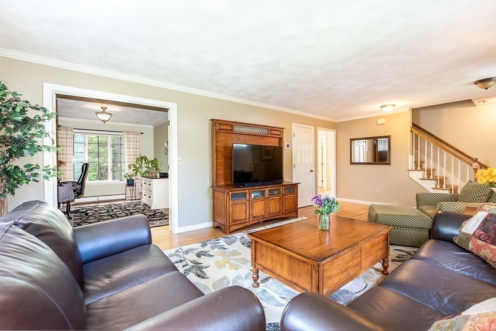 8 Margaret Road Dedham, MA 02026 - Photo 7 of 42 Gallery Image 7
