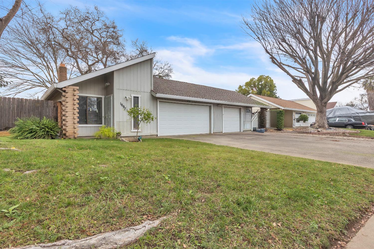 10973 Hirschfeld Way Rancho Cordova, CA 95670 - Photo 3 of 41 a house view with garden space