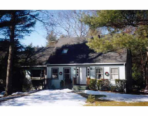 a view of house with a outdoor space