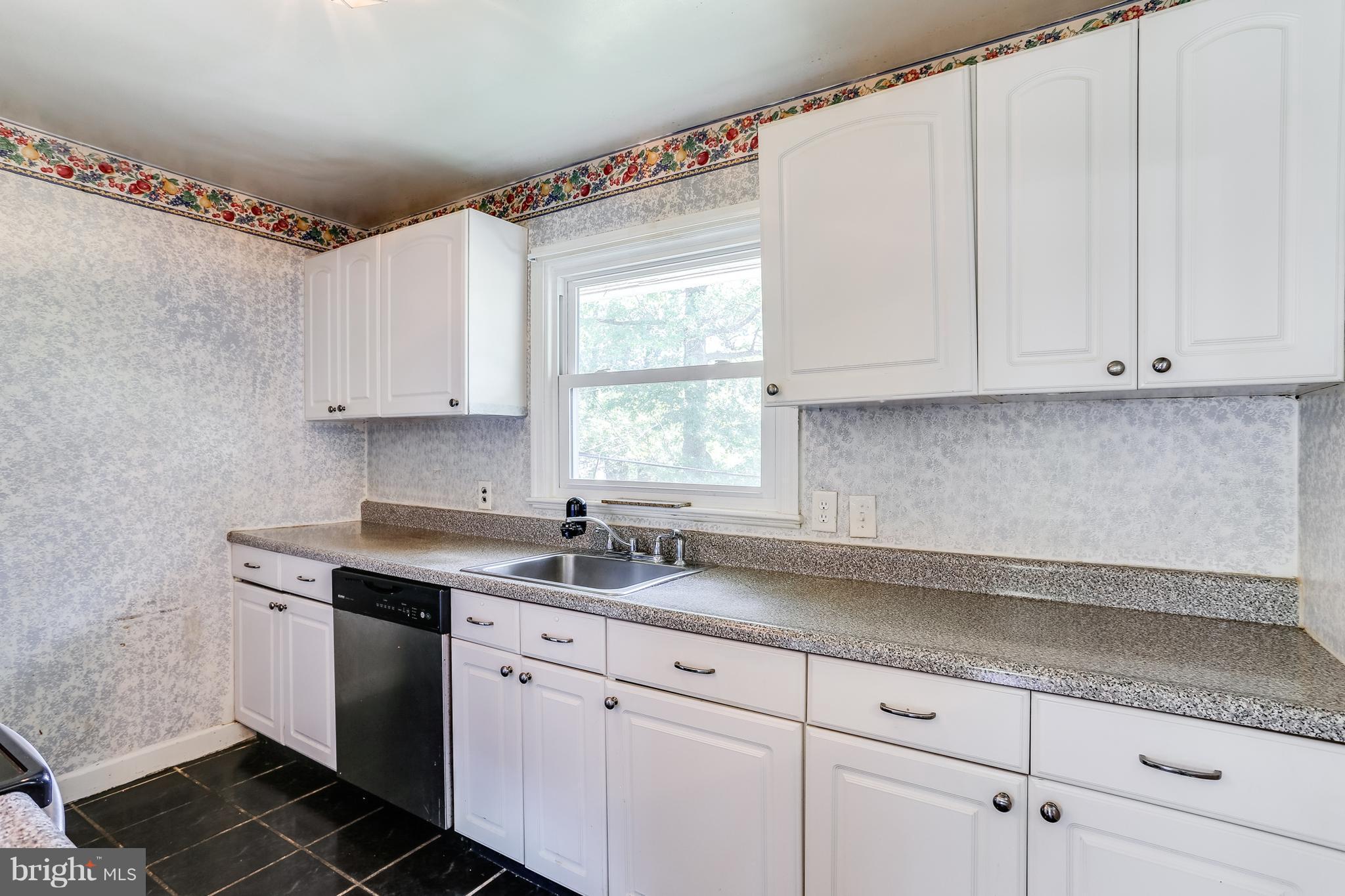 4243 Powder Mill Road Beltsville, MD 20705 - Photo 2 of 30 Kitchen
