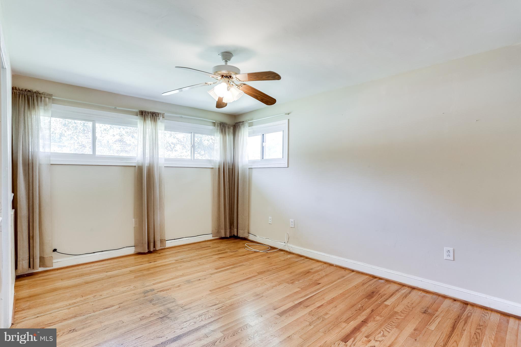 4243 Powder Mill Road Beltsville, MD 20705 - Photo 11 of 30 Bedroom