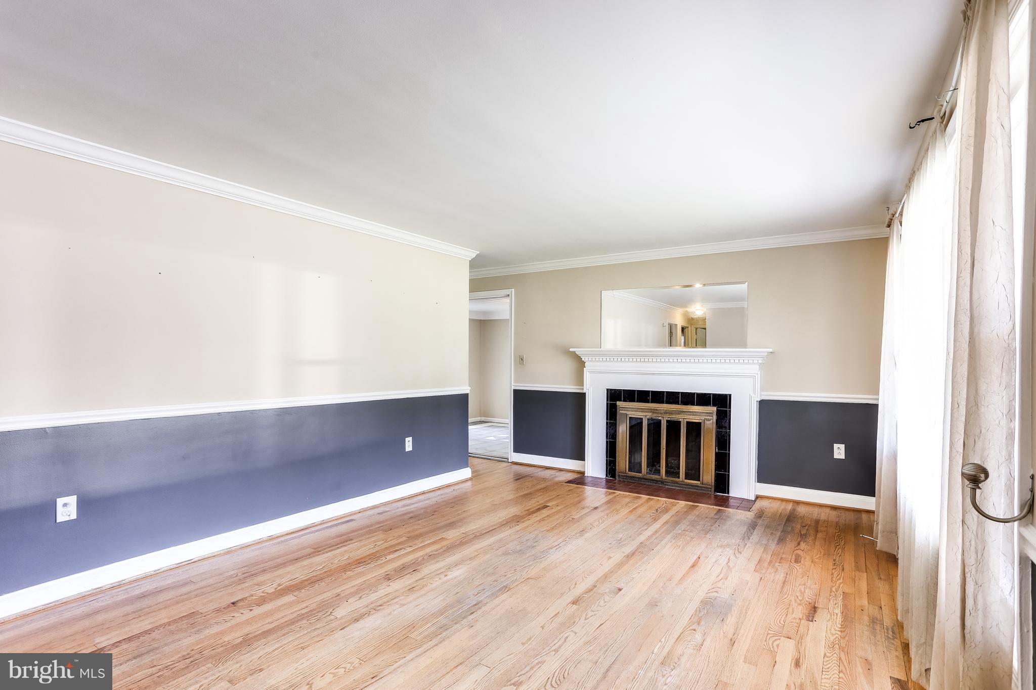 4243 Powder Mill Road Beltsville, MD 20705 - Photo 7 of 30 Living Room