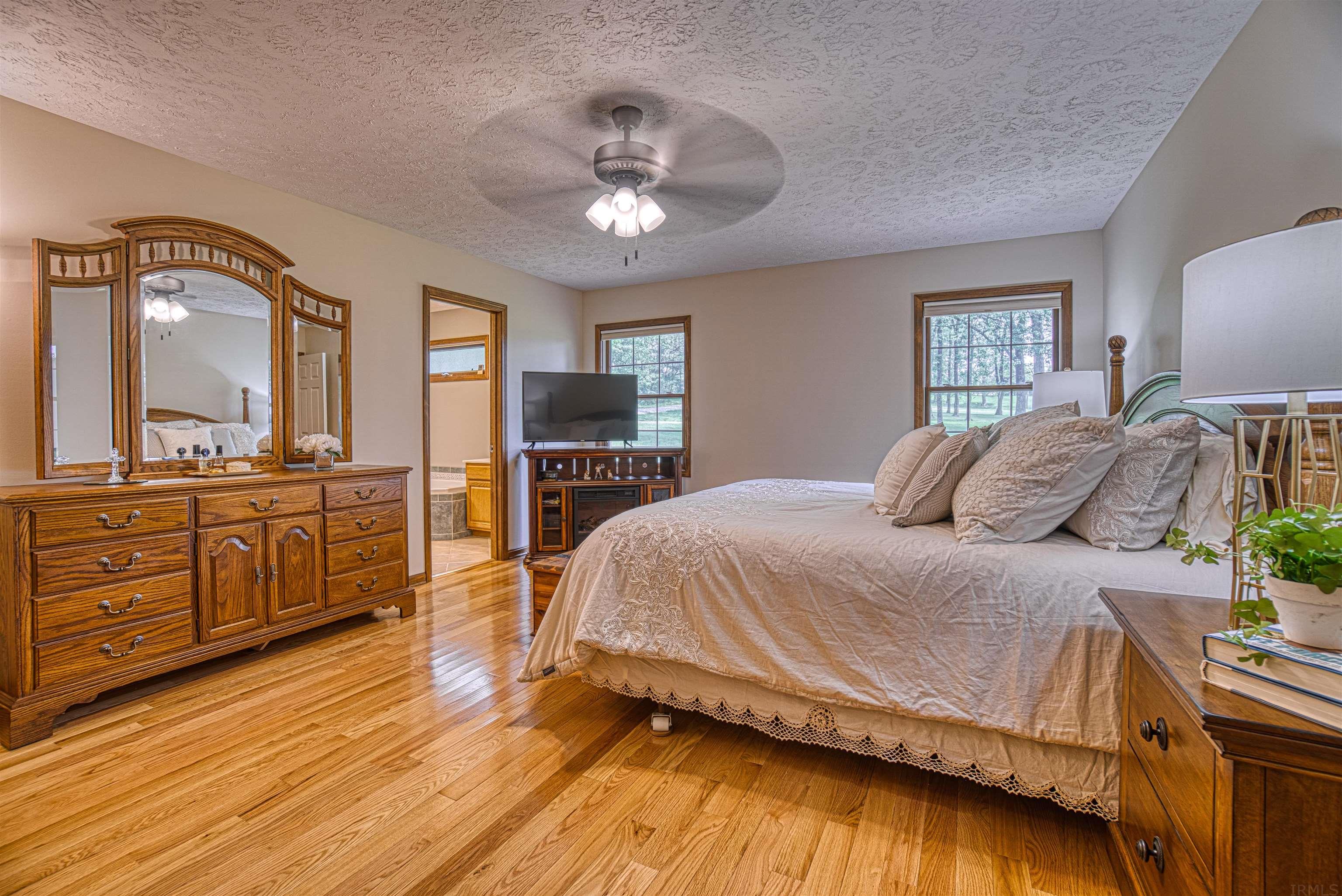 5695 Schneider Road Newburgh, IN 47630 - Photo 13 of 36 Gallery Image 13