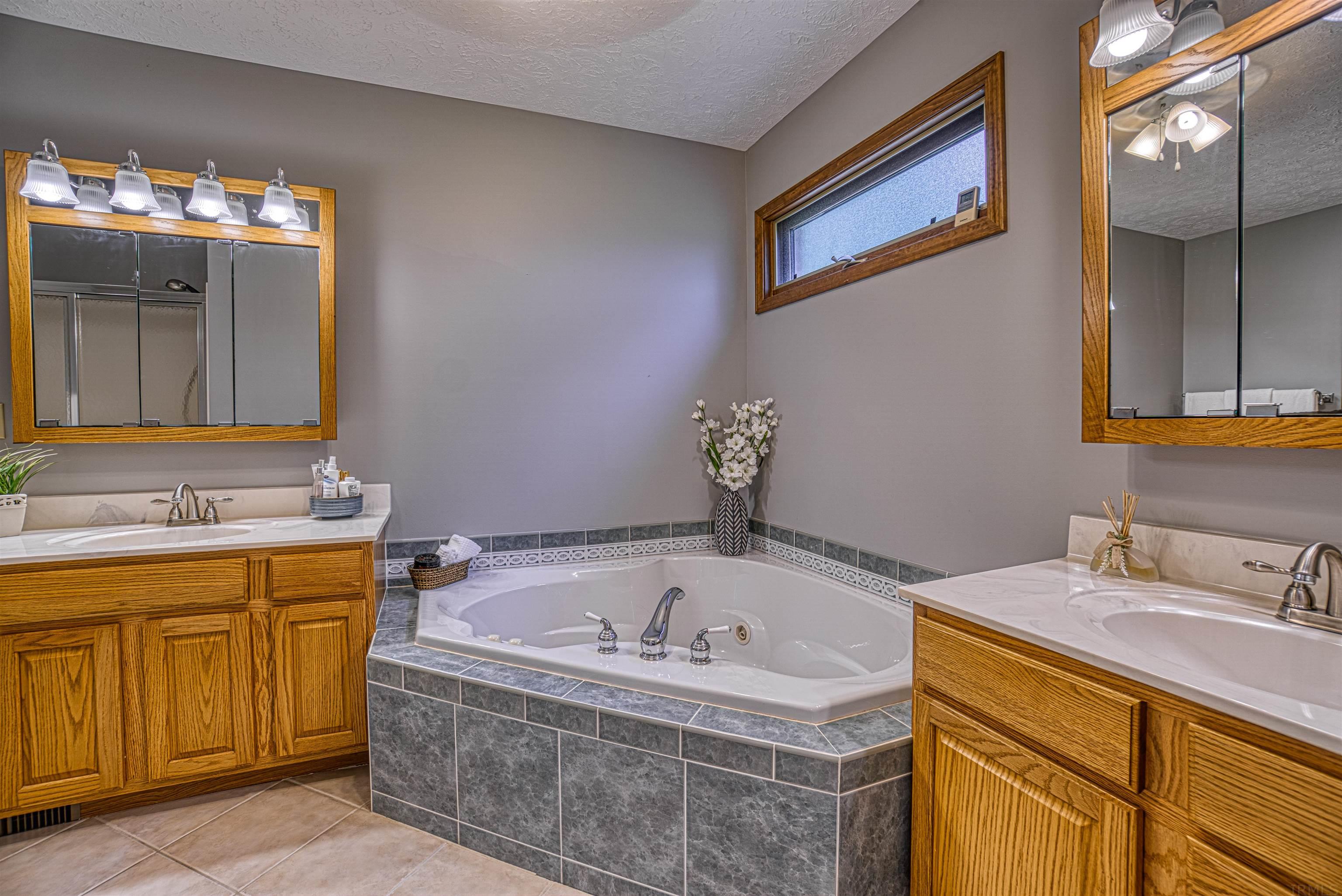5695 Schneider Road Newburgh, IN 47630 - Photo 15 of 36 Gallery Image 15