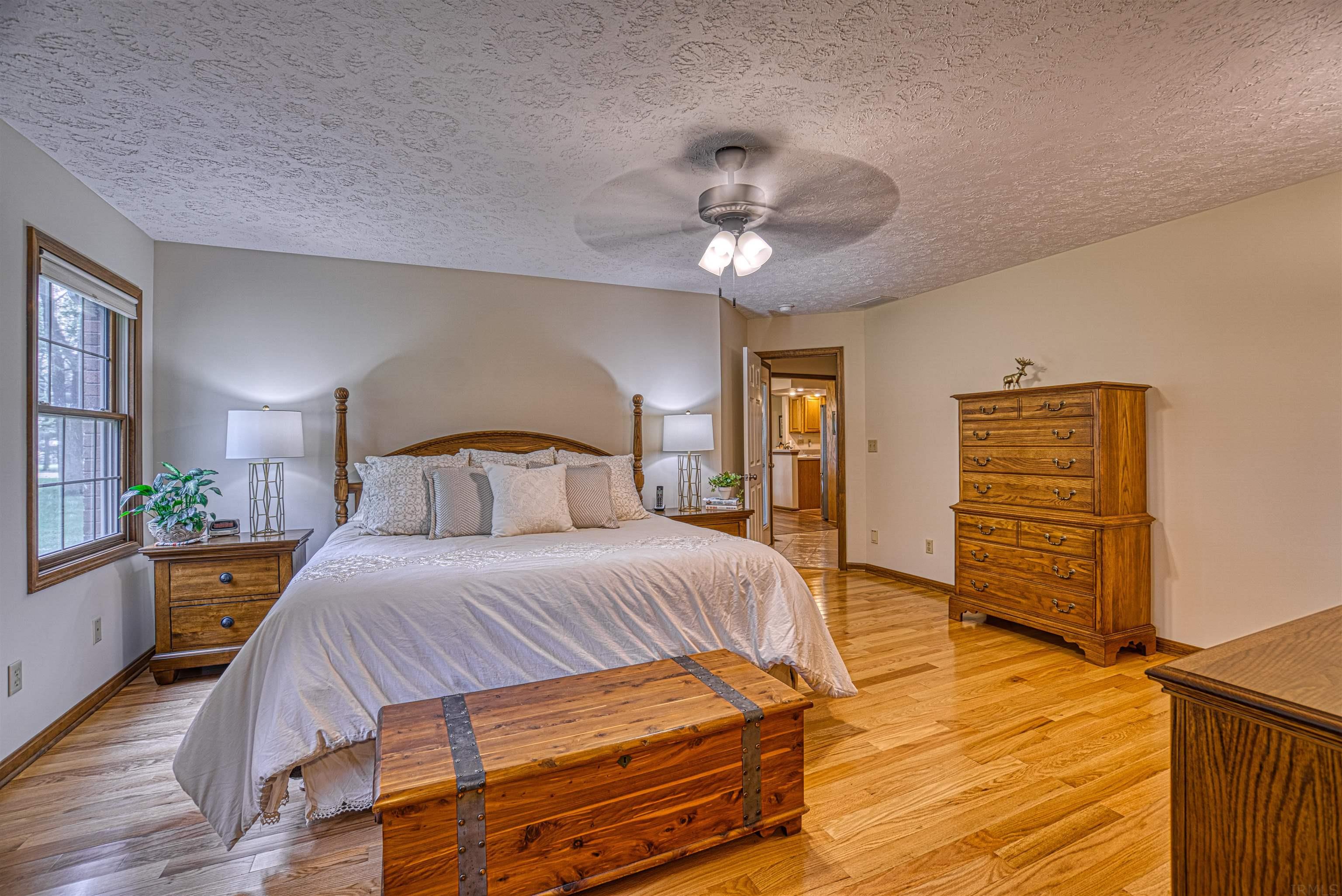 5695 Schneider Road Newburgh, IN 47630 - Photo 17 of 36 Gallery Image 17