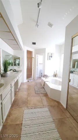 $1,330,000 | 3141 West Waterside Circle, Las Vegas, NV 89117