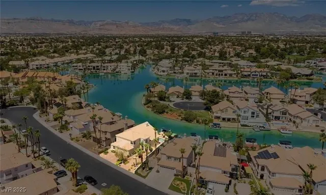 $1,330,000 | 3141 West Waterside Circle, Las Vegas, NV 89117