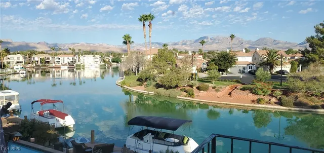 $1,330,000 | 3141 West Waterside Circle, Las Vegas, NV 89117