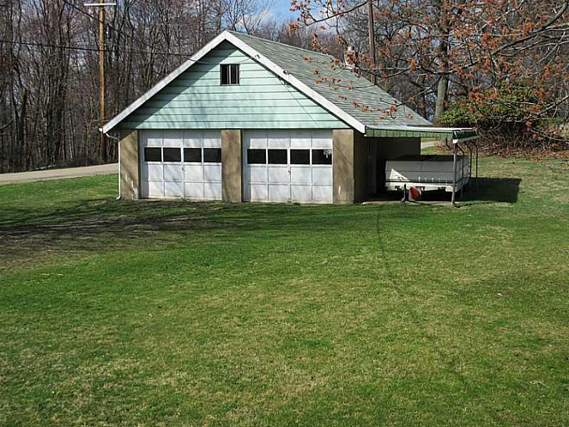 1445 Ridge Road Apollo, PA 15613 - Photo 17 of 19 Parking Lot/Garage.