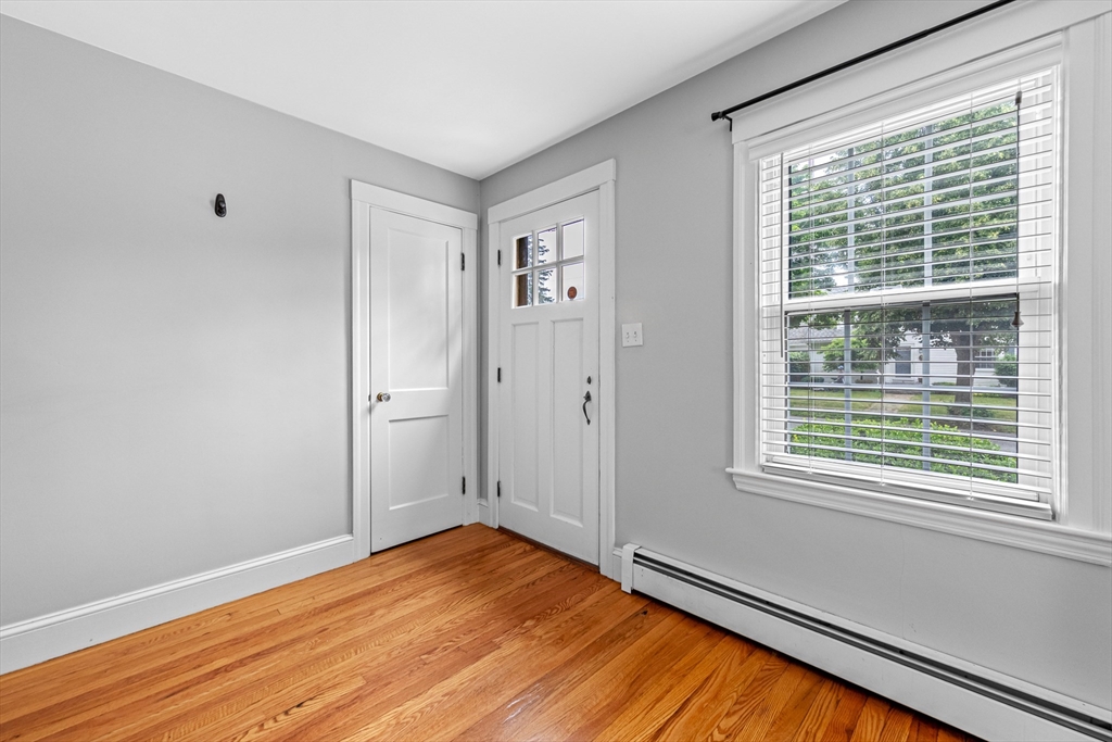 9 Auburn Road Beverly, MA 01915 - Photo 7 of 25