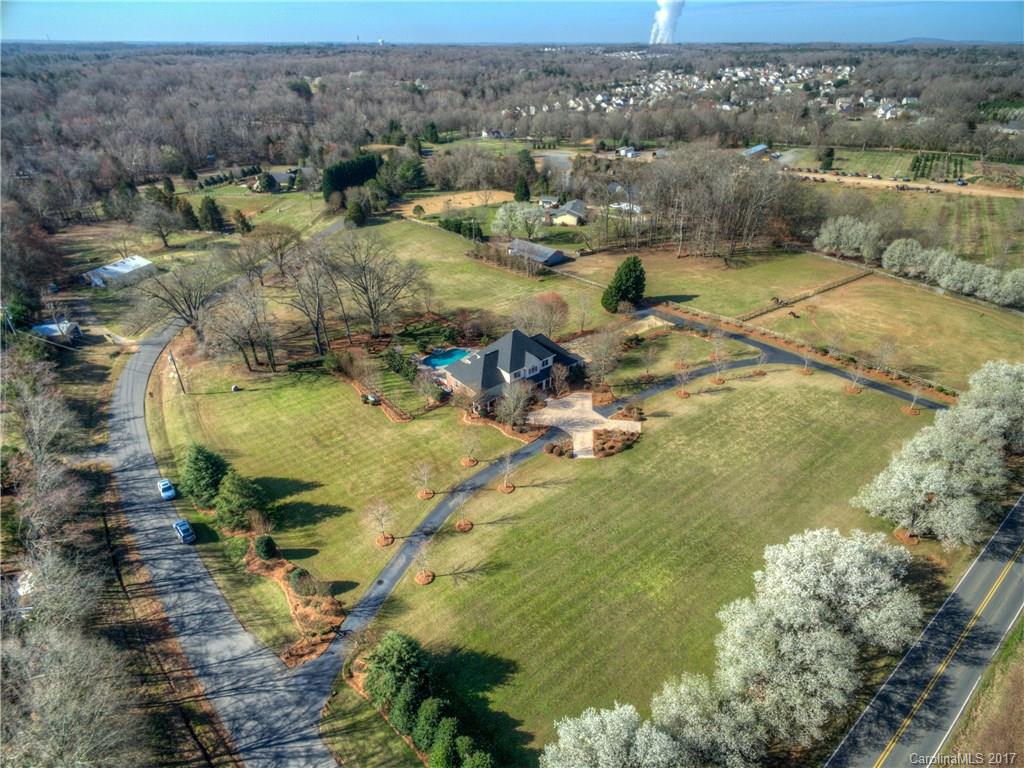 11917 Hamilton Road Charlotte, NC 28273 - Photo 1 of 24 Gallery Image 1