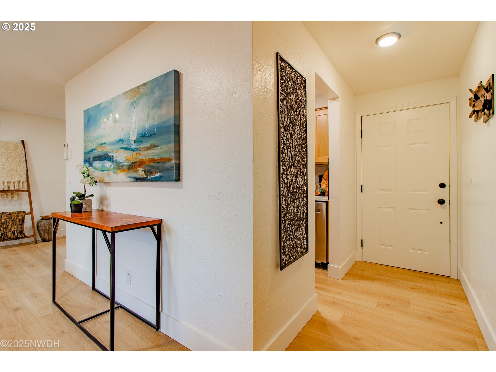 2081 Devos Street Eugene, OR 97402 - Photo 13 of 32