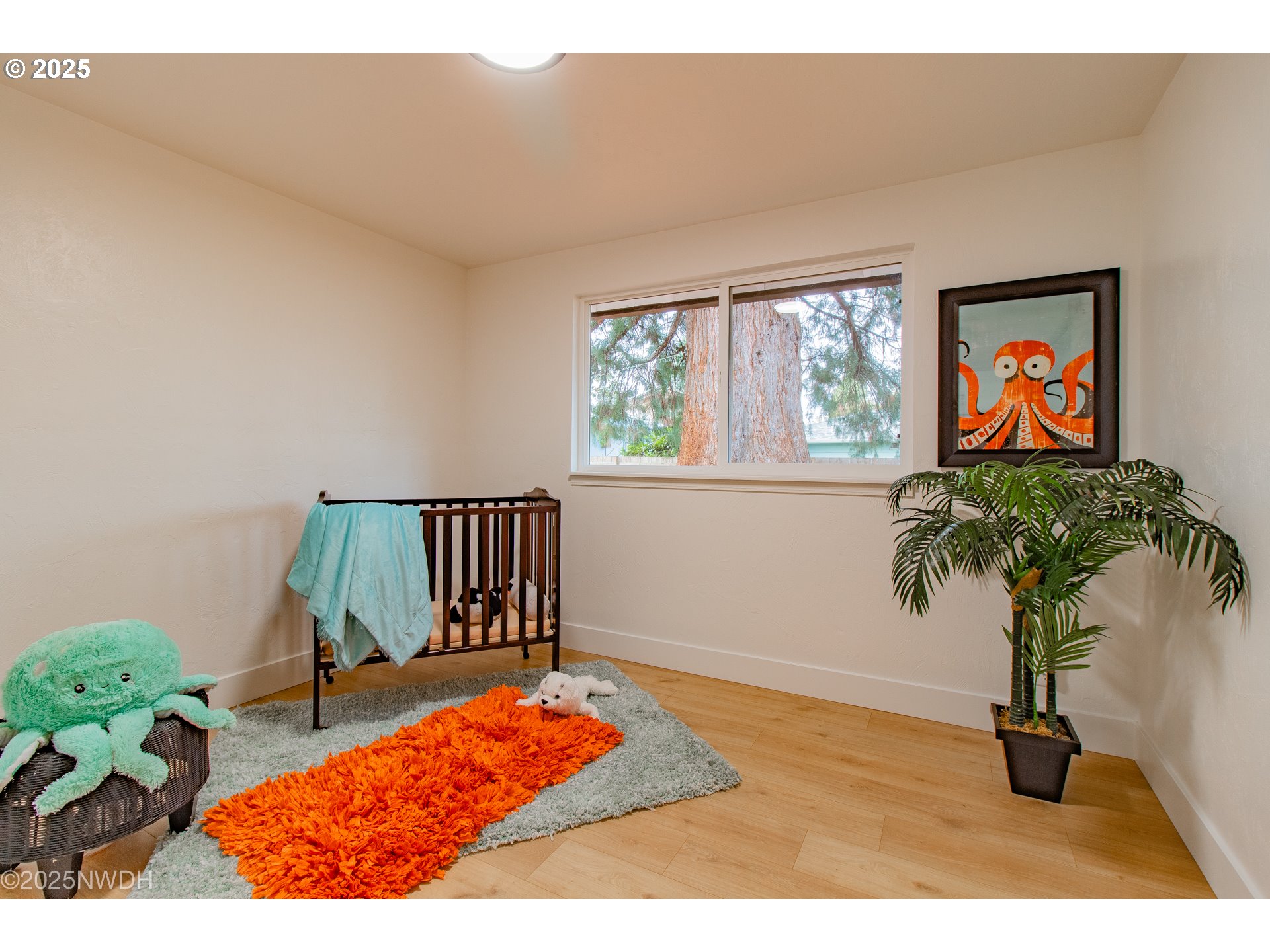 2081 Devos Street Eugene, OR 97402 - Photo 17 of 32