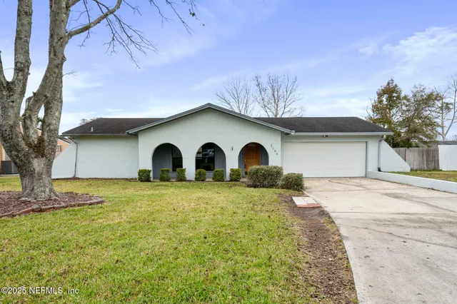 $300,000 | 2166 John Hart Circle, Orange Park, FL 32073