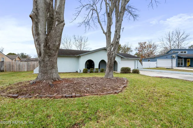 $300,000 | 2166 John Hart Circle, Orange Park, FL 32073