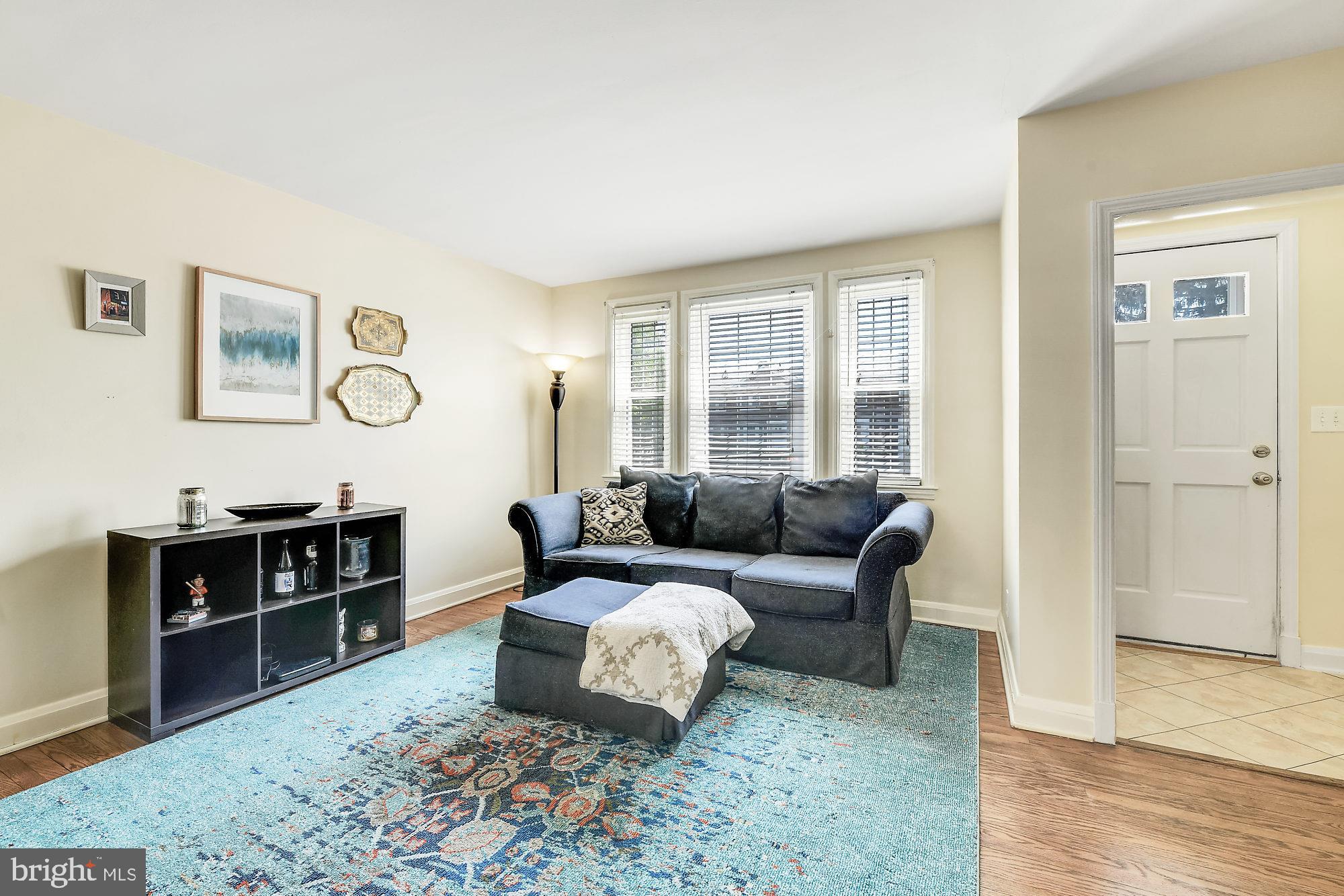 406 Stratford Road Baltimore, MD 21228 - Photo 2 of 35 Welcome to 406 Stratford Road!