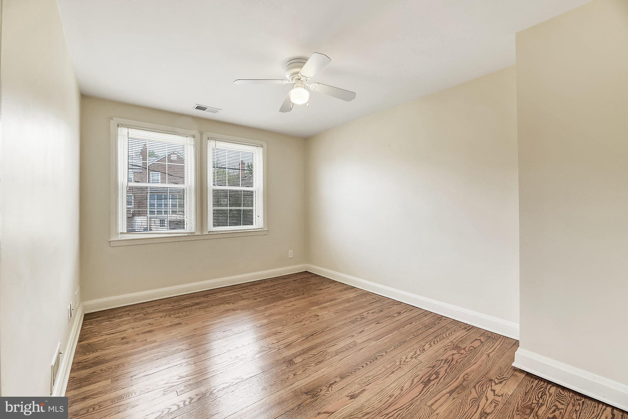 406 Stratford Road Baltimore, MD 21228 - Photo 20 of 35